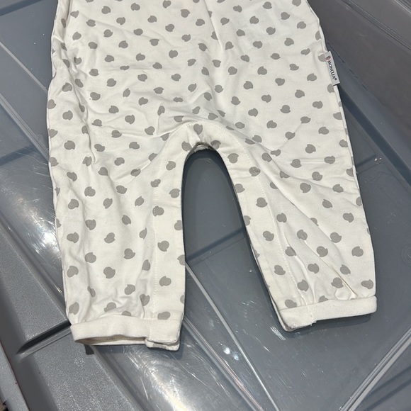 ⚡️Flash Sale⚡️ Moncler Baby Onesie - Picture 3 of 4
